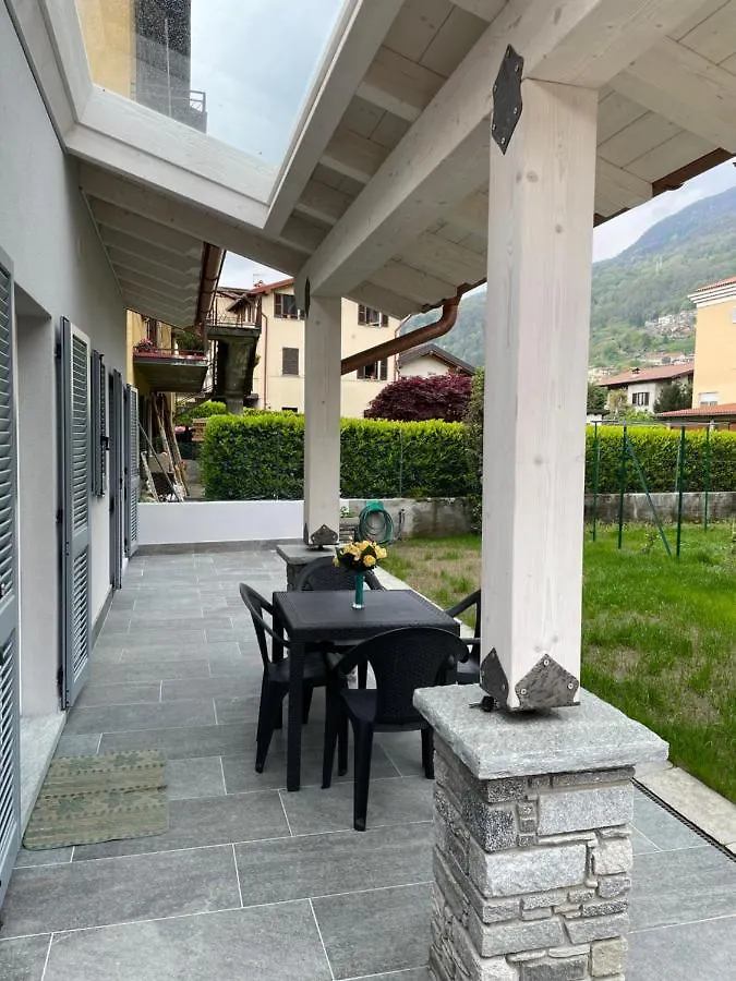 Hébergement de vacances Villa Casa Tortora à Gravedona
