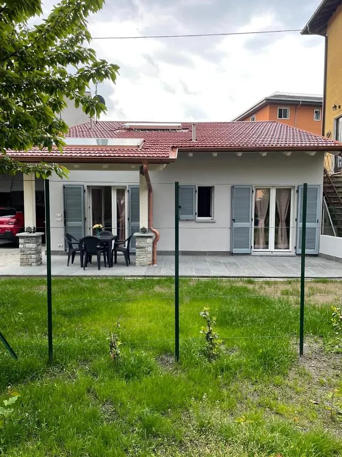 Villa Casa Tortora à Gravedona 0*,